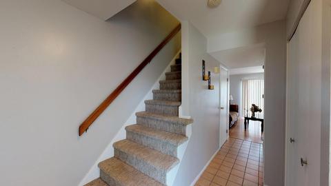 1082 Cascade Dr, Aurora, IL 60506 photo 2