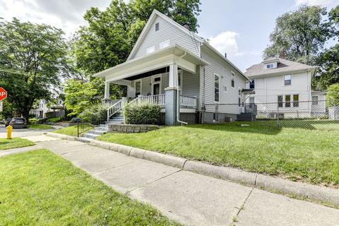 602 E Jackson St, Bloomington, IL 61701 photo 3