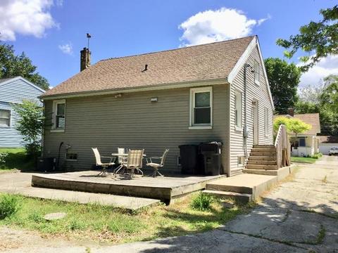 1315 S Linden St, Normal, IL 61761 photo 3
