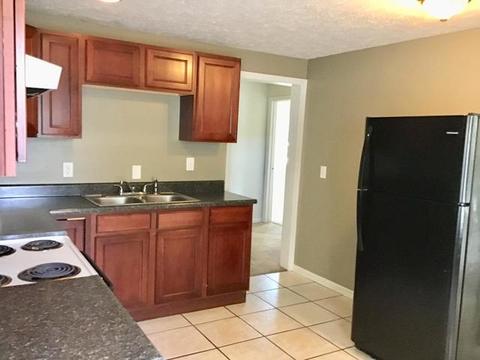 1315 S Linden St, Normal, IL 61761 photo 5