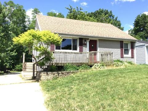 1315 S Linden St, Normal, IL 61761 photo 1