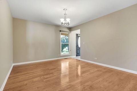 681 Eastchester Rd, Wheeling, IL 60090 photo 5