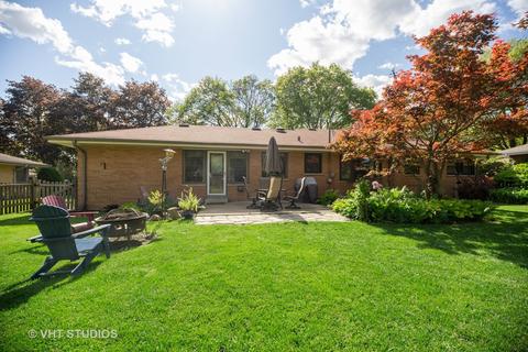 415 Cambridge Rd, Des Plaines, IL 60016 photo 16