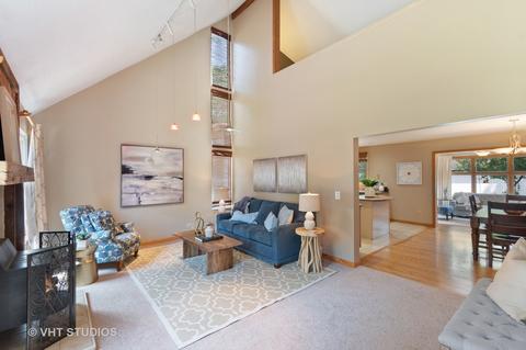 1207 Coolidge Ave, Wheaton, IL 60189 photo 4