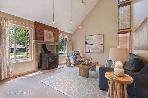 1207 Coolidge Ave, Wheaton, IL 60189 photo 3