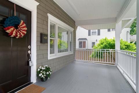 711 Warrenville Rd, Wheaton, IL 60189 photo 3