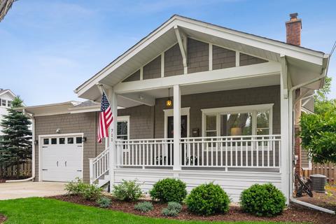 711 Warrenville Rd, Wheaton, IL 60189 photo 1