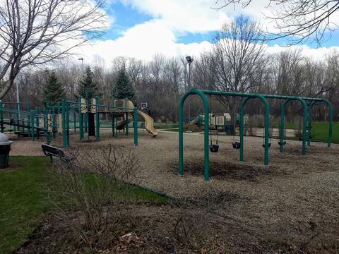 433 Willow Rd, Lakemoor, IL 60051 photo 20