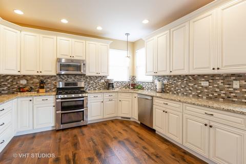 433 Willow Rd, Lakemoor, IL 60051 photo 3