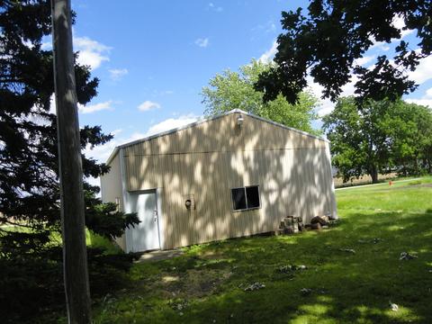 309 N Walnut St, Arrowsmith, IL 61722 photo 2