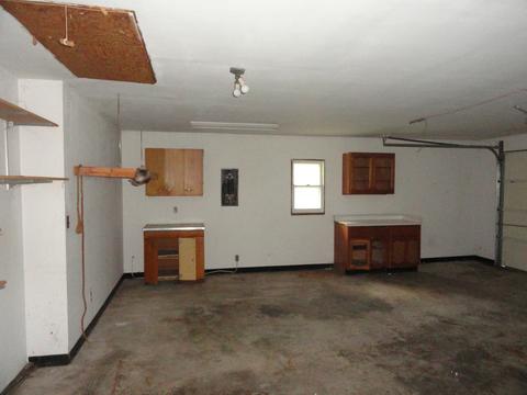 309 N Walnut St, Arrowsmith, IL 61722 photo 9