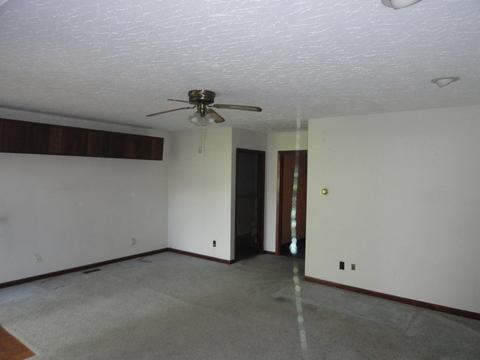 309 N Walnut St, Arrowsmith, IL 61722 photo 10