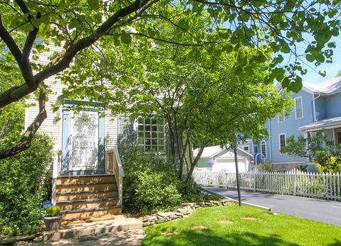 525 Forest Ave, River Forest, IL 60305 photo 2
