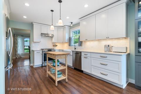 413 S Pine St, Mount Prospect, IL 60056 photo 7