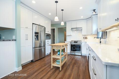 413 S Pine St, Mount Prospect, IL 60056 photo 5