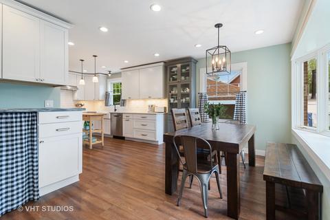 413 S Pine St, Mount Prospect, IL 60056 photo 8