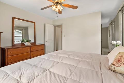 2301 Oak Ln, Rolling Meadows, IL 60008 photo 13