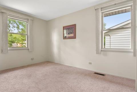 2301 Oak Ln, Rolling Meadows, IL 60008 photo 14