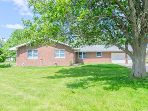 8425 Ashley Rd, Morris, IL 60450 photo 2
