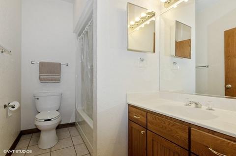 17801 Springbrook Cir, Union, IL 60180 photo 10