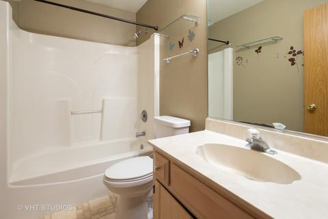 4706 Mallard Ln, Plainfield, IL 60586 photo 11