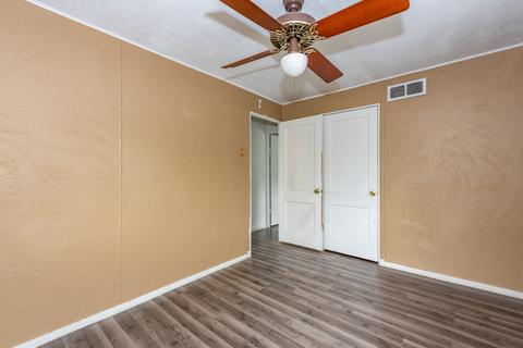 920 21st St, Zion, IL 60099 photo 11