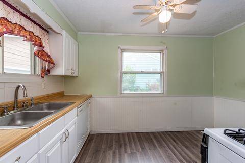 920 21st St, Zion, IL 60099 photo 7