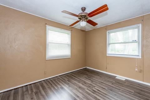 920 21st St, Zion, IL 60099 photo 10