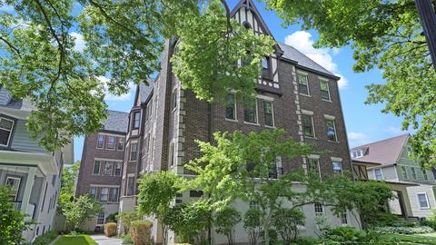 1114 Maple Ave #C1, Evanston, IL 60202 photo 1