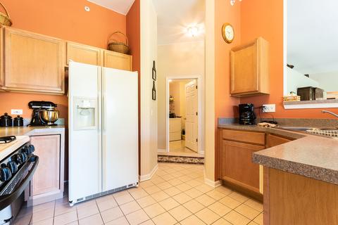 640 Mill Cir #204, Wheeling, IL 60090 photo 18