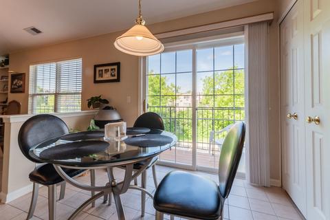 640 Mill Cir #204, Wheeling, IL 60090 photo 19