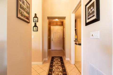 640 Mill Cir #204, Wheeling, IL 60090 photo 16
