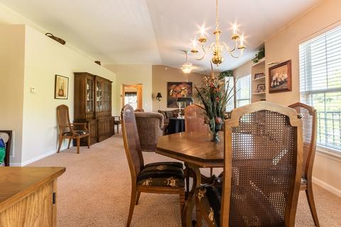 640 Mill Cir #204, Wheeling, IL 60090 photo 8