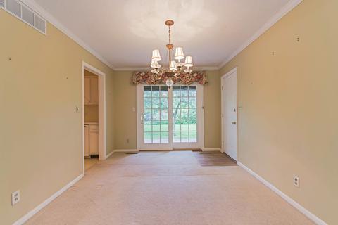 105 Gladys Dr, Normal, IL 61761 photo 4