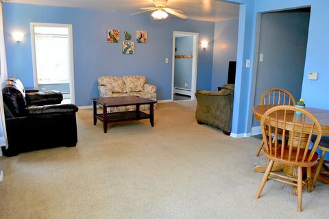 1640 E Algonquin Rd, Des Plaines, IL 60016 photo 4