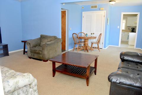 1640 E Algonquin Rd, Des Plaines, IL 60016 photo 5