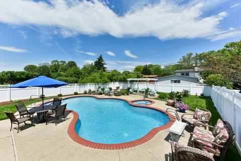 3210 Harrison St, Glenview, IL 60025 photo 2