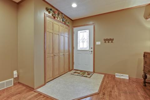 5003 Willow Ln, Mchenry, IL 60050 photo 4