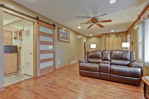5003 Willow Ln, Mchenry, IL 60050 photo 7