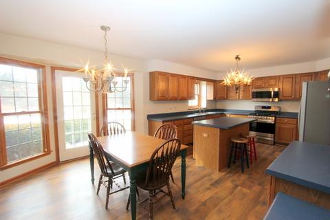 3541 Bunker Hill Dr, Algonquin, IL 60102 photo 6