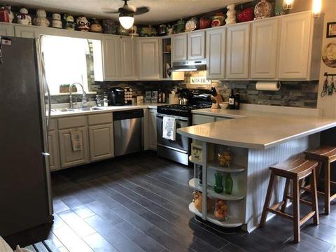 110 E Front St, Mount Morris, IL 61054 photo 2
