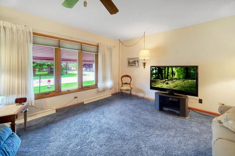 3505 Emerald Ave, Steger, IL 60475 photo 4