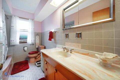 3505 Emerald Ave, Steger, IL 60475 photo 10