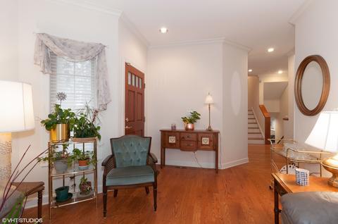 1071 Crest Ave, Addison, IL 60101 photo 2