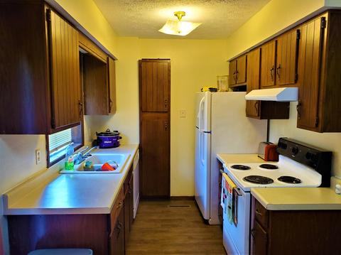 326 E 2nd St, Byron, IL 61010 photo 10