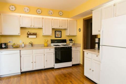 1423 Dawes Ave, Wheaton, IL 60189 photo 4