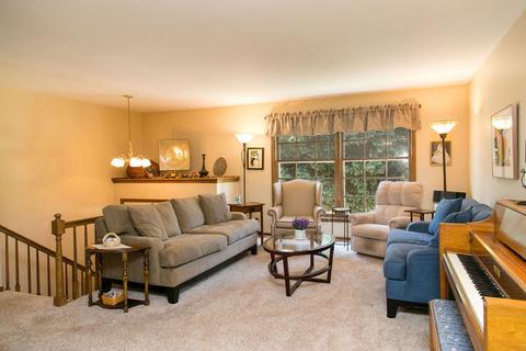 1423 Dawes Ave, Wheaton, IL 60189 photo 2