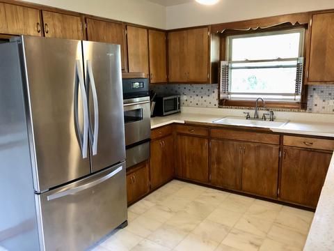 208 S Jane Dr, Elgin, IL 60123 photo 5