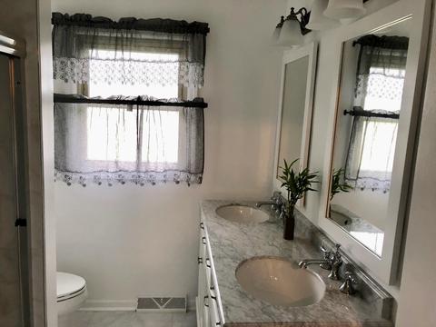 208 S Jane Dr, Elgin, IL 60123 photo 10