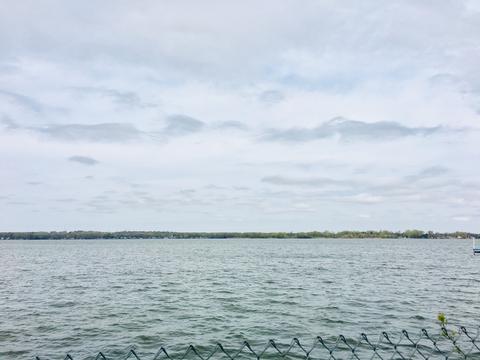 156 Eagle Point Rd, Fox Lake, IL 60020 photo 5